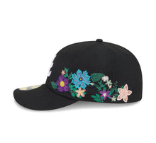 Load image into Gallery viewer, 59Fifty Atlanta Braves New Era Black Tonal Floral Pre Curved Fitted Hat - Green UV
