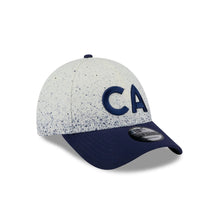 Load image into Gallery viewer, Liga MX 9Forty Adjustable Snapback Club America Splatter 2T White/Navy - Navy UV
