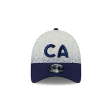 Load image into Gallery viewer, Liga MX 9Forty Adjustable Snapback Club America Splatter 2T White/Navy - Navy UV
