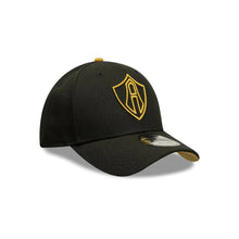 Load image into Gallery viewer, Liga MX 9Forty Snapback Atlas F.C. Alternate Logo Black - Bronze UV
