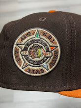 Load image into Gallery viewer, [REVERSE GINGER BLACKHAWKS] 59Fifty Chicago Blackhawks Chicago Stadium 2T Burnt Wood/Fight Orange - Green UV
