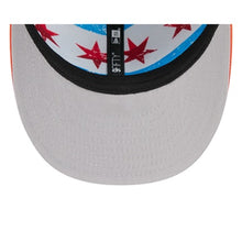 Load image into Gallery viewer, 9Fifty Snapback Chicago Bears Navy 2T 2026 NFL Draft Pre Curved Adjustable Hat - Gray UV
