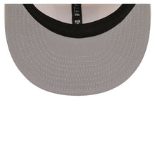 Load image into Gallery viewer, 9Fifty New Era Snapback Chicago Bears Color Pack Cream - Grey UV
