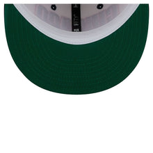 Load image into Gallery viewer, 9Fifty New Era Snapback Chicago Bears Classic Chrome/Navy - Green UV
