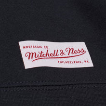 Load image into Gallery viewer, Men's Mitchell &amp; Ness Chicago Bears Old English Crew Sweatshirt - Navy
