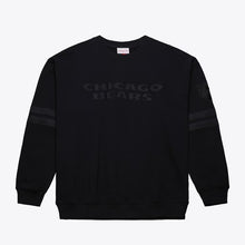 Load image into Gallery viewer, Men's Mitchell &amp; Ness Chicago Bears Black Satin Stripes Vintage Fleece Pullover Sweatshirt
