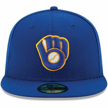 Load image into Gallery viewer, Milwaukee Brewers Authentic Collection 59Fifty Fitted On-Field Royal - Black UV
