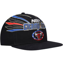 Load image into Gallery viewer, Mitchell &amp; Ness Original Fit Chicago Bulls 1998 NBA Champions Snapback Hat - Green UV
