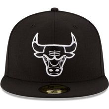 Load image into Gallery viewer, 59Fifty Chicago Bulls Basic Black/White - Grey UV
