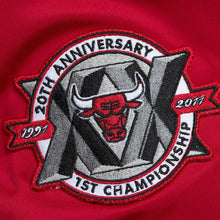 Load image into Gallery viewer, Mitchell &amp; Ness Men&#39;s Chicago Bulls Lightweight Satin Vintage Logo Full Zip Bomber Jacket

