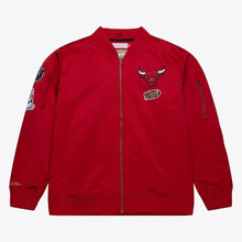 Load image into Gallery viewer, Mitchell &amp; Ness Men&#39;s Chicago Bulls Lightweight Satin Vintage Logo Full Zip Bomber Jacket
