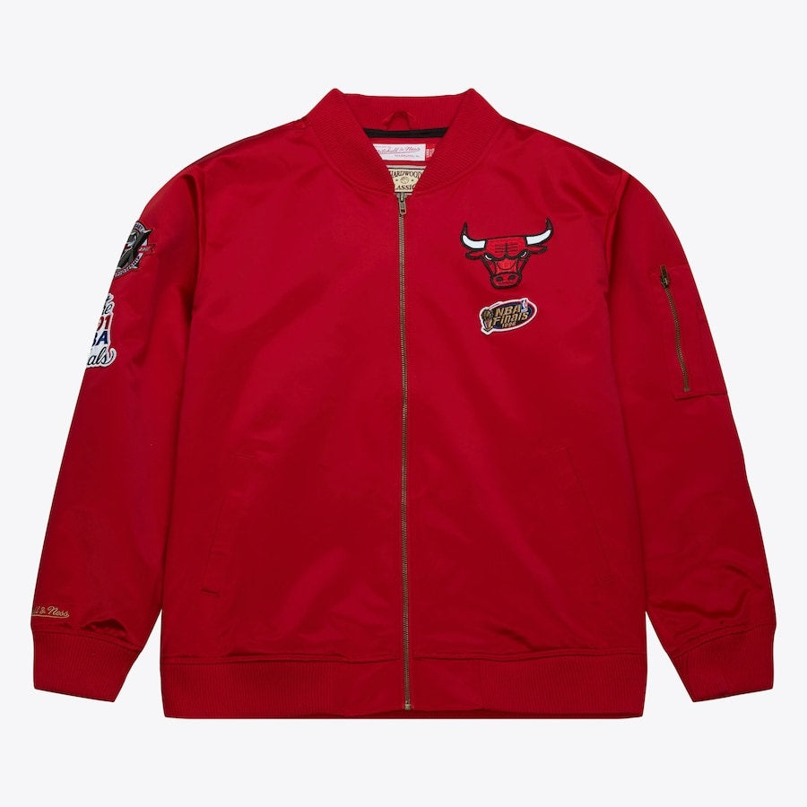 Mitchell & Ness Men's Chicago Bulls Lightweight Satin Vintage Logo Full Zip Bomber Jacket