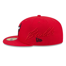 Load image into Gallery viewer, 59Fifty New Era Chicago Bulls Side Script Red - Grey UV
