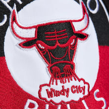 Load image into Gallery viewer, Mitchell &amp; Ness Men&#39;s Chicago Bulls Hardwood Classics Blackout Collection Satin Full Snap
