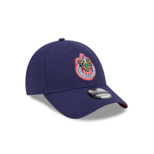 Load image into Gallery viewer, Liga MX 9Forty Snapback Spray Paint Chivas De Guadalajara Navy - Red UV
