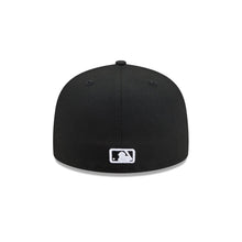 Load image into Gallery viewer, 59Fifty New Era Chicago Cubs MLB Basic Black/White Outline - Grey UV
