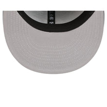 Load image into Gallery viewer, 59Fifty New Era Chicago Cubs MLB Basic Black/Red - Grey UV

