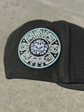 Load image into Gallery viewer, 59FIFTY MEXICO [LINDO] WBC AZTEC CALENDAR BLACK - GREY UV

