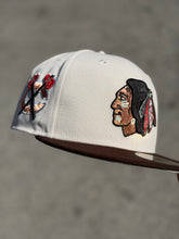 Load image into Gallery viewer, [EL AZTECA BLACKHAWKS] 59Fifty Chicago Blackhawks 2T Stone/Burnt Wood - Everest Green UV
