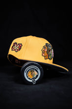 Load image into Gallery viewer, 59Fifty NHL Chicago Blackhawks “Tomahawk” [A Gold] - Grey UV
