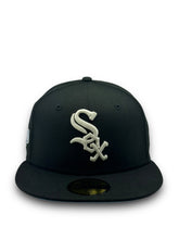 Load image into Gallery viewer, 59Fifty Chicago White Sox 2005 World Series Black - Icy Blue UV
