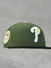 Load image into Gallery viewer, [PARRIS ISLAND PHILLIES] 59Fifty Philadelphia Phillies Veterans Stadium 2T Rifle Green/Black - Brown UV
