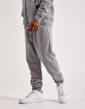 Load image into Gallery viewer, Men&#39;s Jordan Essential Fleece Pants - Gray
