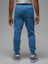Load image into Gallery viewer, Men&#39;s Jordan Essential Fleece Pants  - Light Blue
