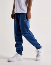 Load image into Gallery viewer, Men&#39;s Jordan Essential Fleece Pants  - Blue
