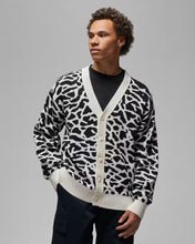 Load image into Gallery viewer, Men's Jordan Flight Heritage Cardigan - Phantom/Black
