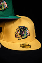 Load image into Gallery viewer, 59Fifty NHL Chicago Blackhawks “Tomahawk” [A Gold] - Grey UV
