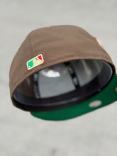 Load image into Gallery viewer, [Los White Sox] 59Fifty Chicago White Sox Walnut/Burntwood - Green UV
