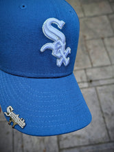 Load image into Gallery viewer, 59Fifty Chicago White Sox '05 World Series Seashore Blue - Pink UV
