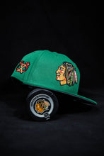 Load image into Gallery viewer, 59Fifty NHL Chicago Blackhawks “Tomahawk” [Kelly Green] - Grey UV
