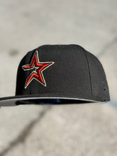 Load image into Gallery viewer, 59Fifty Houston Astros 2005 World Series Black - Grey UV
