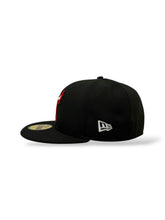 Load image into Gallery viewer, NBA [HWC] x New Era 59Fifty Chicago Bulls OTC Black - Grey UV
