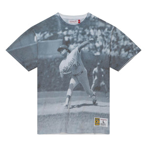 Mitchell & Ness Fernando Valenzuela Graphic T-Shirt - Gray