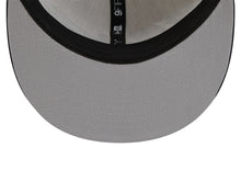 Load image into Gallery viewer, 9Fifty Snapback Seattle Mariners Ken Griffey Jr. Signature Chrome/Navy - Gray UV

