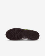 Load image into Gallery viewer, Nike Dunk Low SE (GS) - Particle Rose/Black
