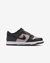 Load image into Gallery viewer, Nike Dunk Low SE (GS) - Particle Rose/Black
