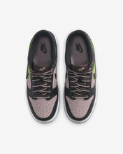 Load image into Gallery viewer, Nike Dunk Low SE (GS) - Particle Rose/Black
