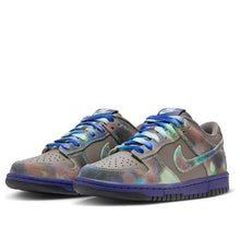 Load image into Gallery viewer, Nike Dunk Low SE (GS) - Cave Stone/Mint Deep Night
