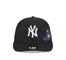 Load image into Gallery viewer, 59Fifty New York Yankees New Era Black Tonal Floral Pre Curved Fitted Hat - Green UV
