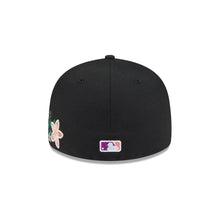 Load image into Gallery viewer, 59Fifty Pittsburgh Pirates New Era Black Tonal Floral Pre Curved Fitted Hat - Green UV
