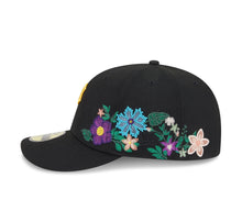 Load image into Gallery viewer, 59Fifty Pittsburgh Pirates New Era Black Tonal Floral Pre Curved Fitted Hat - Green UV
