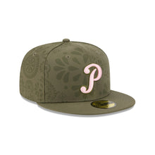 Load image into Gallery viewer, 59Fifty LMB x NEWERAMX Pericos De Puebla Olive - Gray UV
