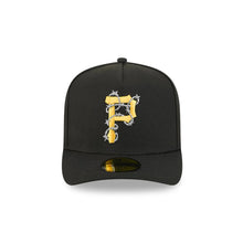 Load image into Gallery viewer, 59Fifty A-Frame Pittsburgh Pirates Black Barbed Wire Pre Curved Fitted Hat - Gray UV
