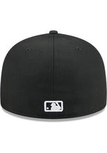Load image into Gallery viewer, 59Fifty Pittsburgh Pirates Black 2025 Hall of Fame Fitted Hat - Green UV

