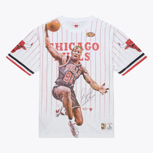 Load image into Gallery viewer, Men&#39;s Mitchell &amp; Ness Dennis Rodman White Chicago Bulls Playmaker Vintage T-Shirt
