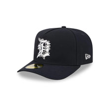 Load image into Gallery viewer, 59Fifty A-Frame Detroit Tigers Navy Barbed Wire Pre Curved Fitted Hat - Gray UV
